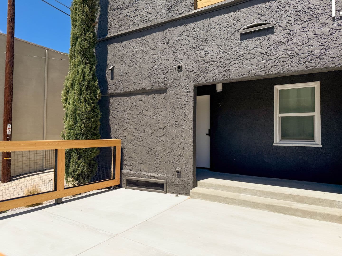 San Diego Apartment: 1520 Tyler Ave