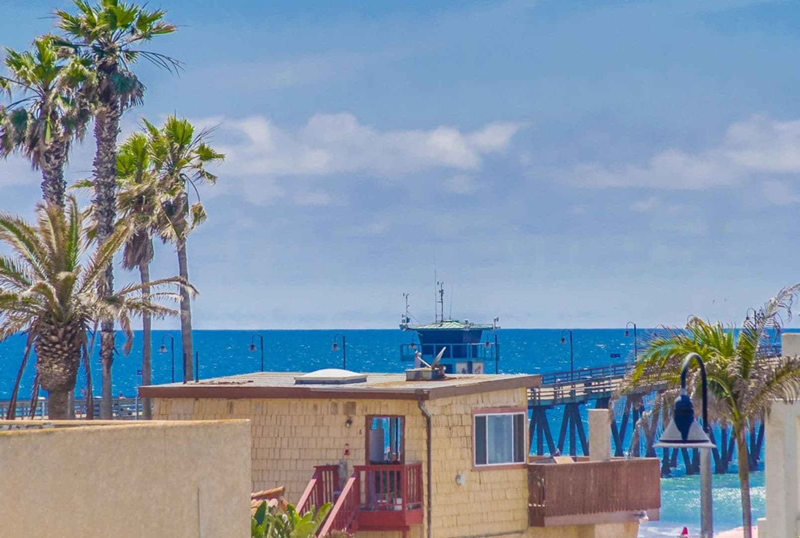 Imperial Beach House: 121 Date Ave