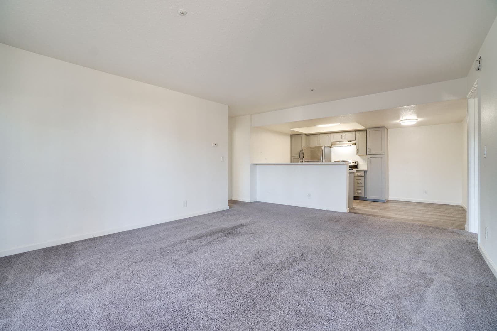 San Marcos Apartment: 580-592 Los Vallecitos Blvd