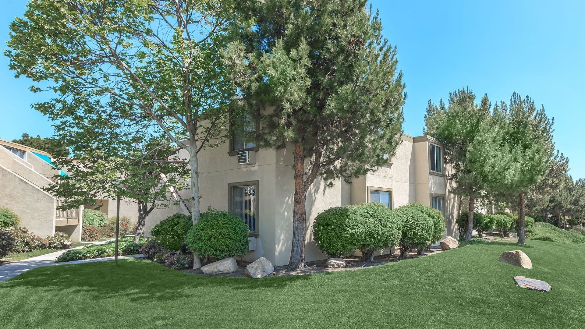 La Mesa Apartment: 5333 Baltimore Dr