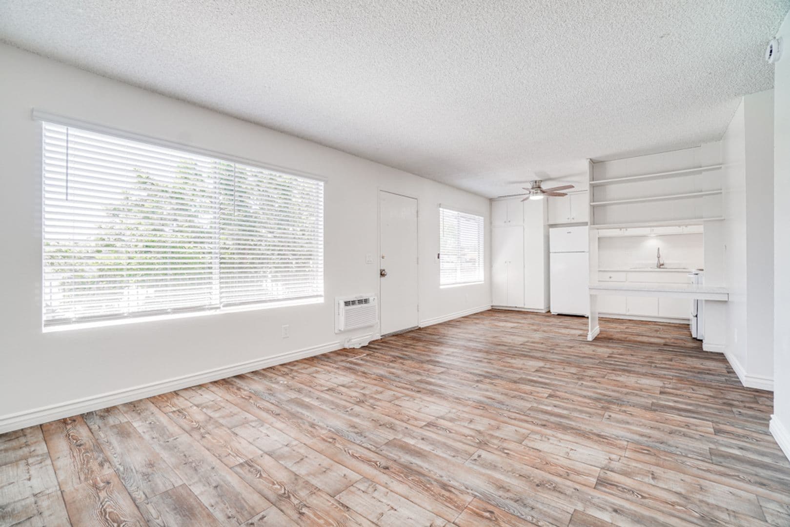 El Cajon Apartment: 1037 E. Lexington Ave