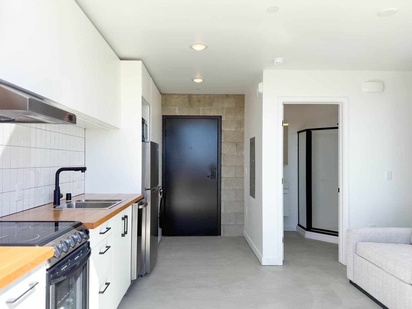 San Diego Apartment: 1520 Tyler Ave