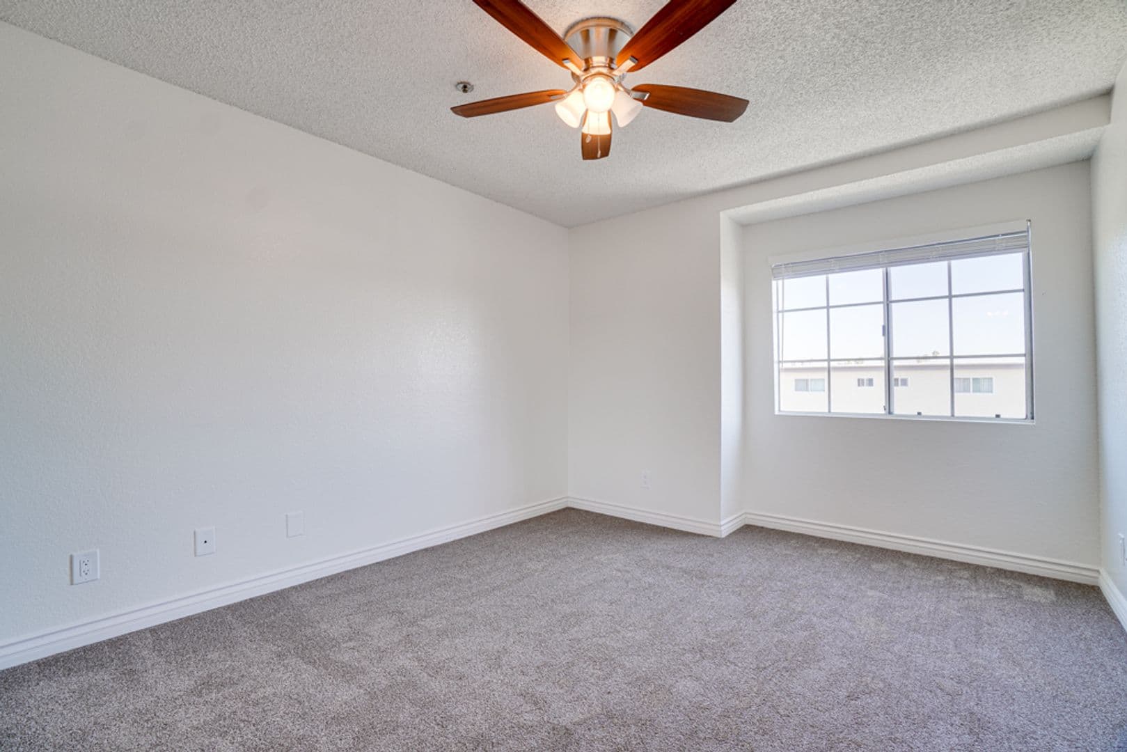Chula Vista Apartment: 670 F Street