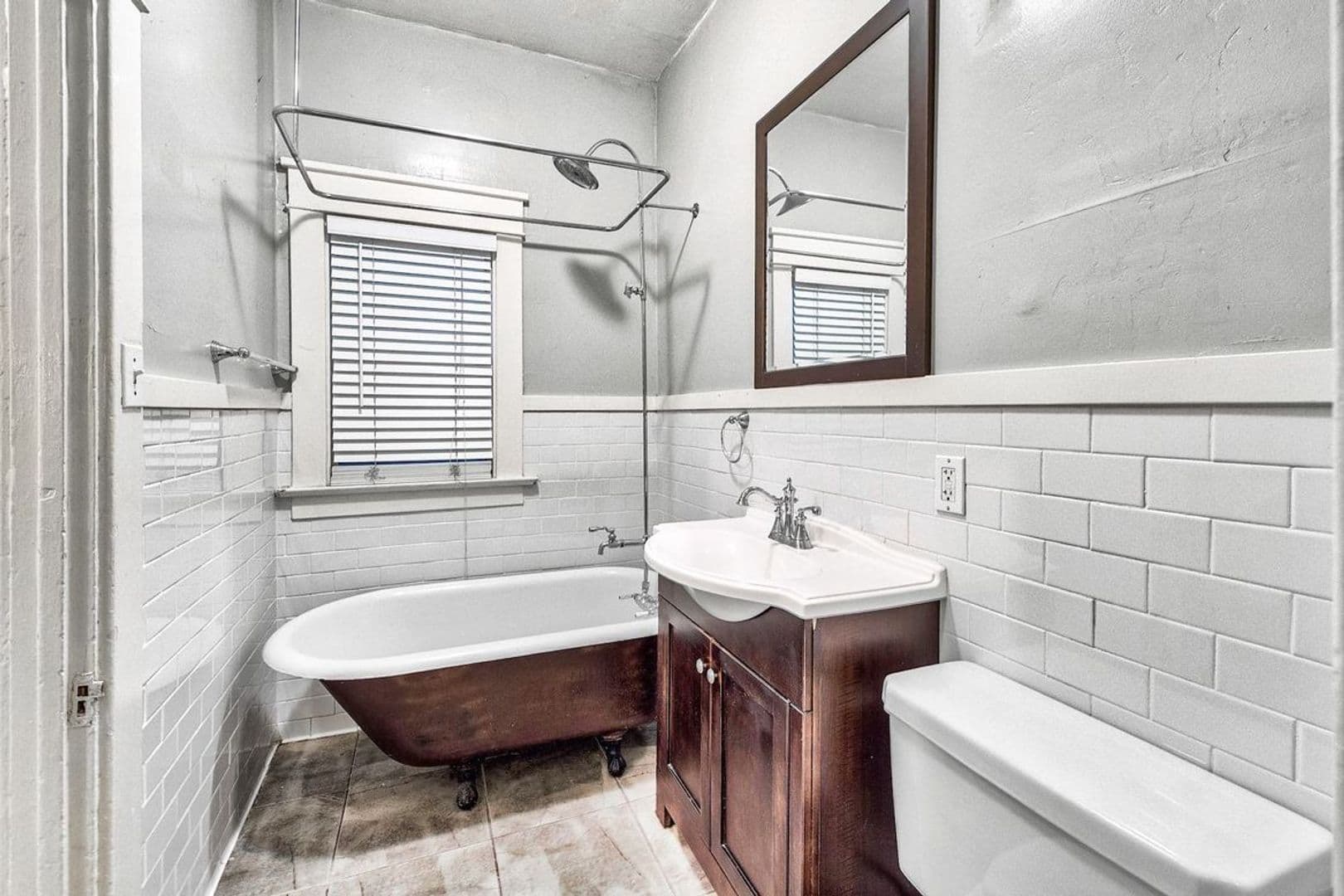 San Diego Apartment: 2408 2nd Ave