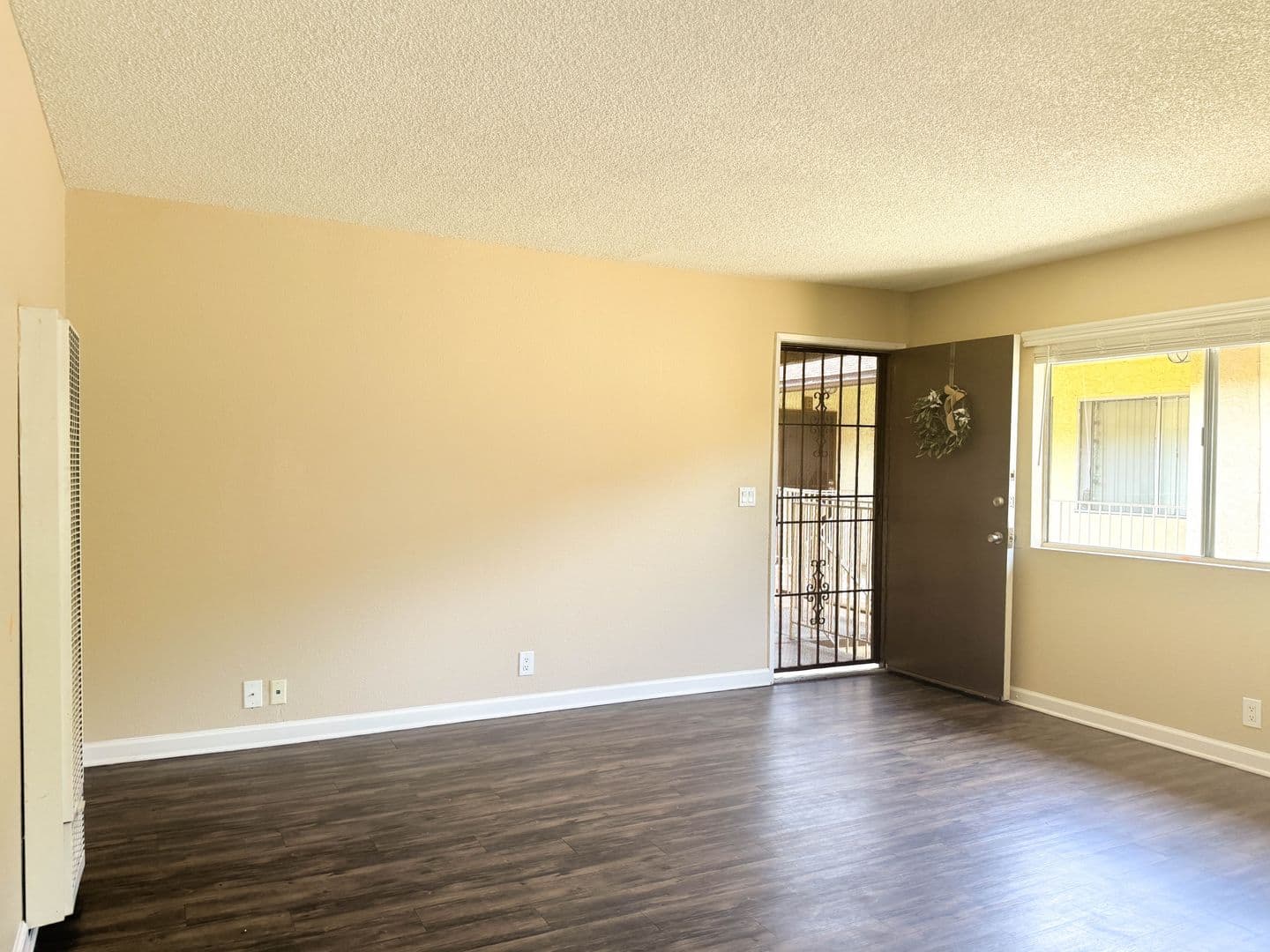San Diego Apartment: 5460 - 5468 Imperial Ave