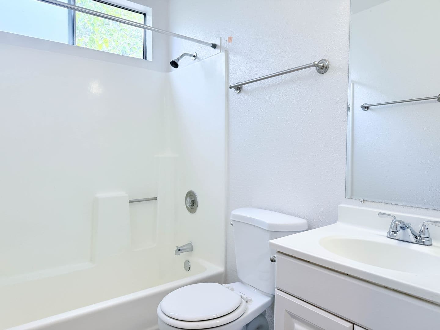 San Diego Apartment: 5460 - 5468 Imperial Ave
