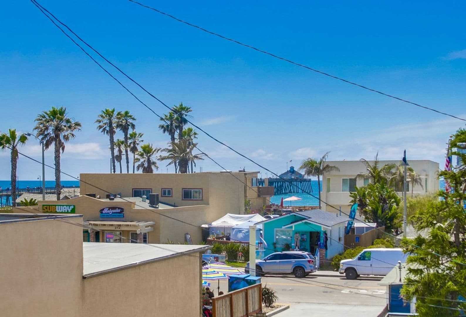 Imperial Beach House: 121 Date Ave