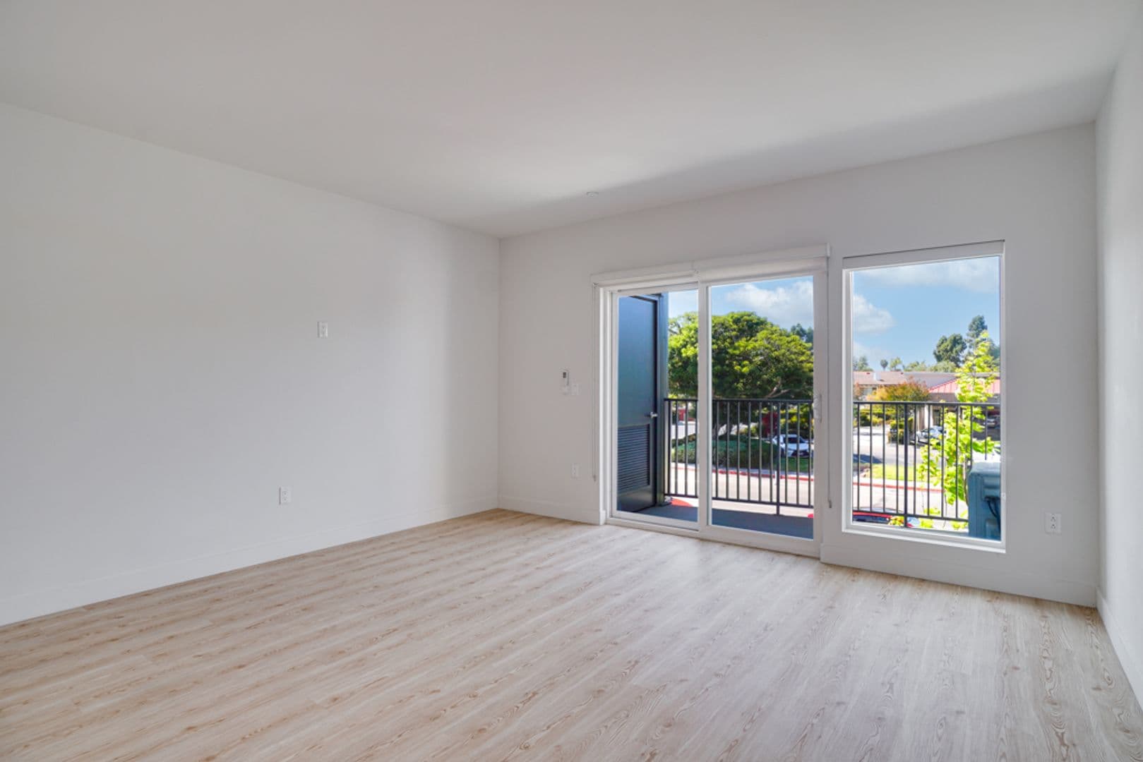 San Diego Apartment: 3910 Chapman Street