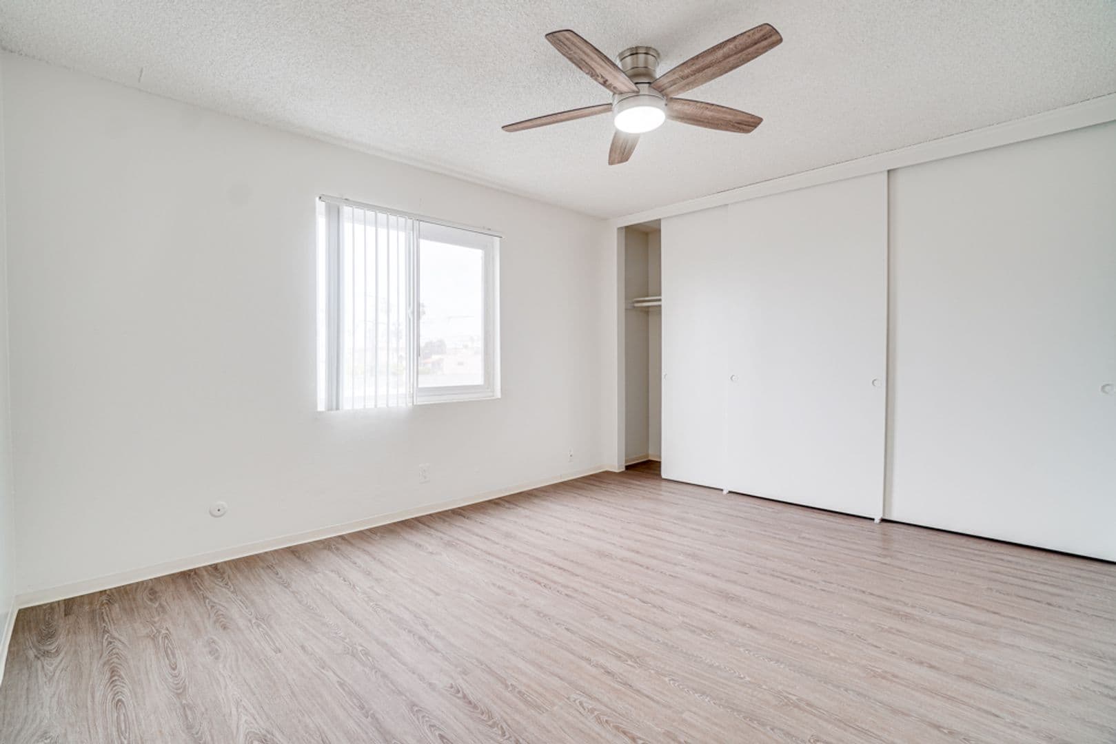 San Diego Apartment: 4736 Point Loma Ave