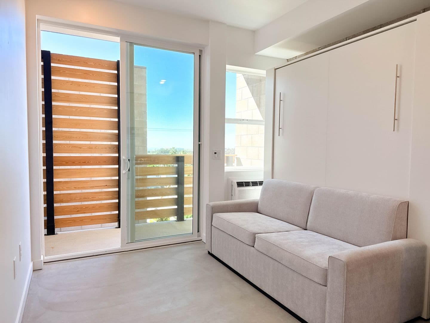 San Diego Apartment: 1520 Tyler Ave