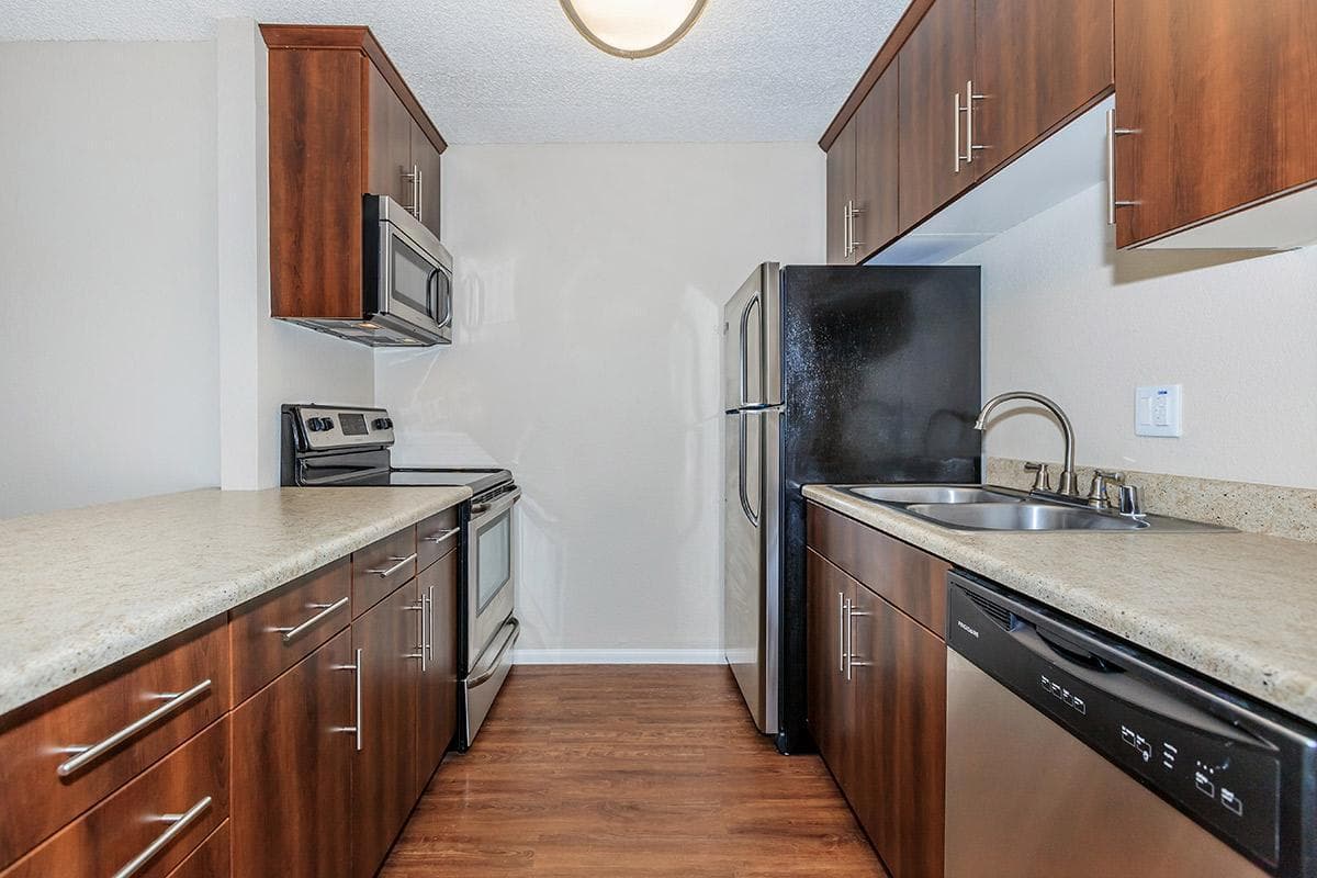 La Mesa Apartment: 5333 Baltimore Dr