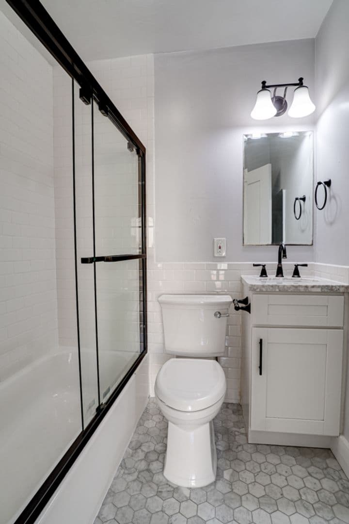 San Diego Apartment: 4260 Campus Ave
