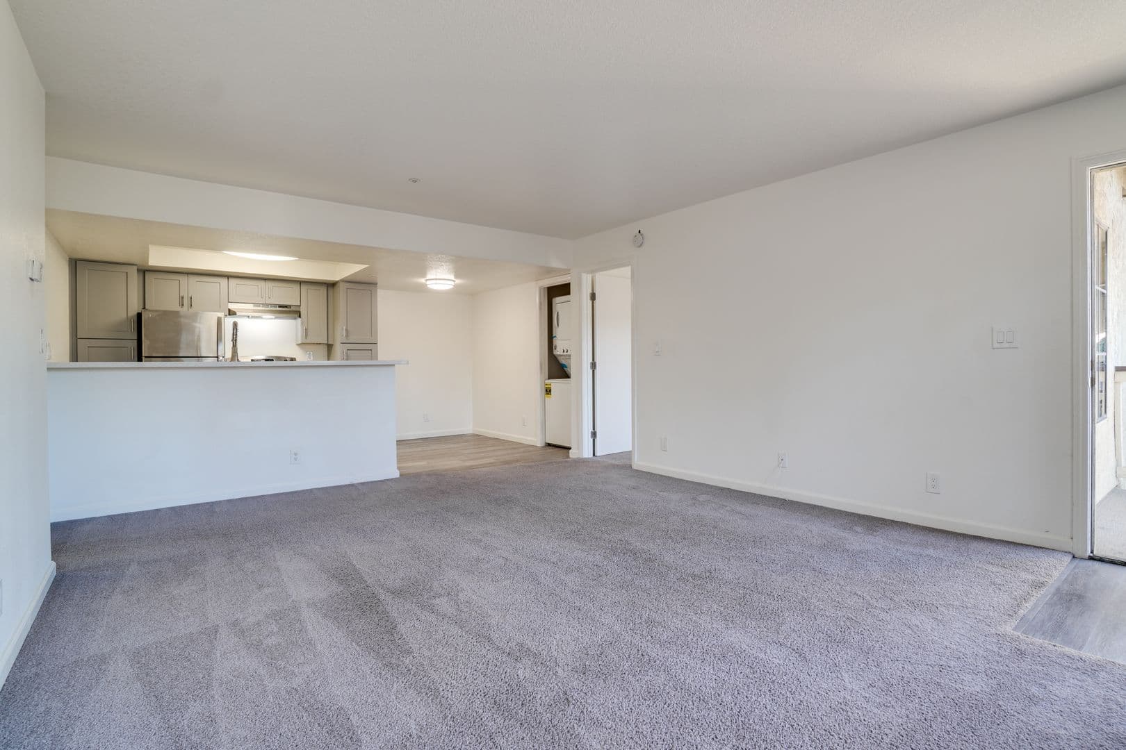 San Marcos Apartment: 580-592 Los Vallecitos Blvd