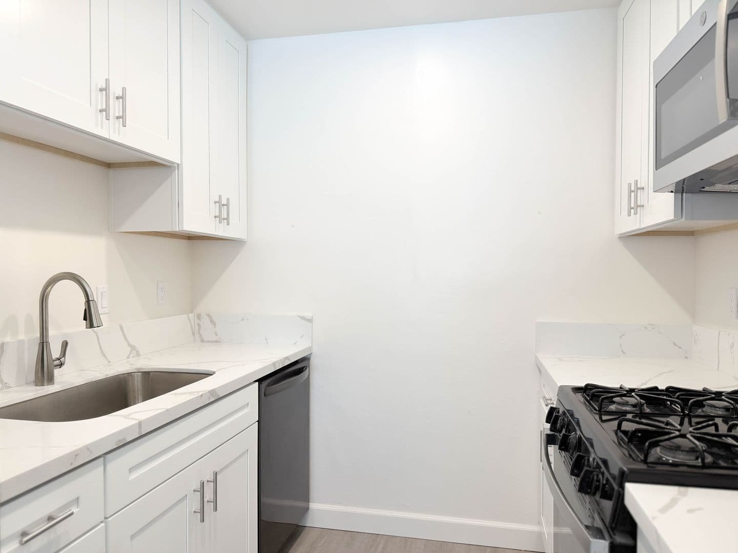 San Diego Apartment: 4427 Estrella Ave
