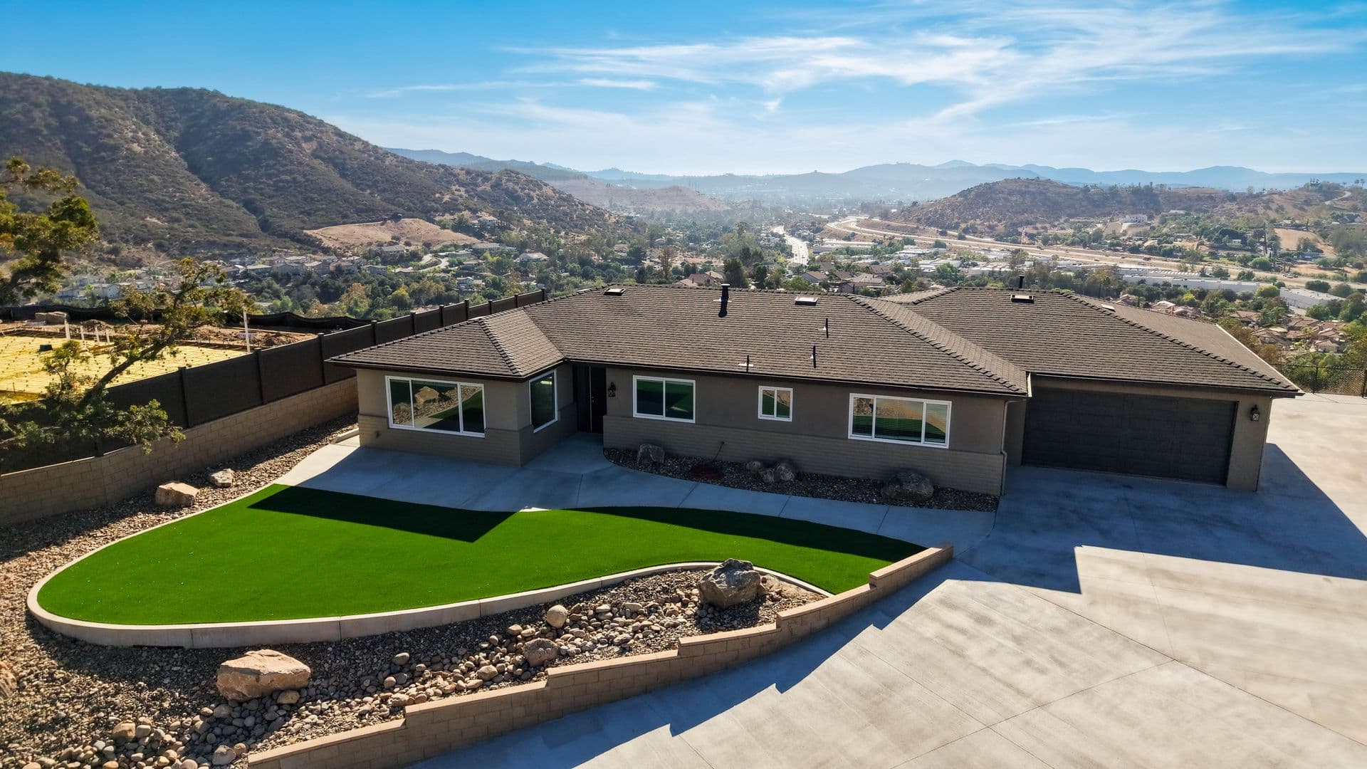 El Cajon House: 9414 Saddle Hill Rd