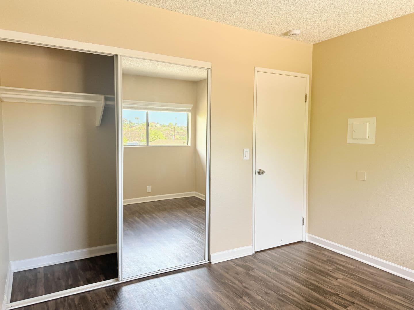 San Diego Apartment: 5460 - 5468 Imperial Ave