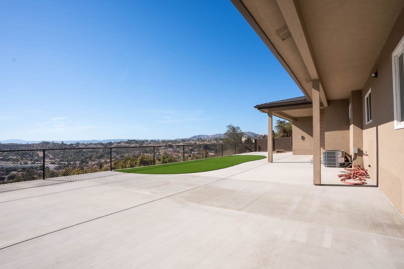 El Cajon House: 9414 Saddle Hill Rd