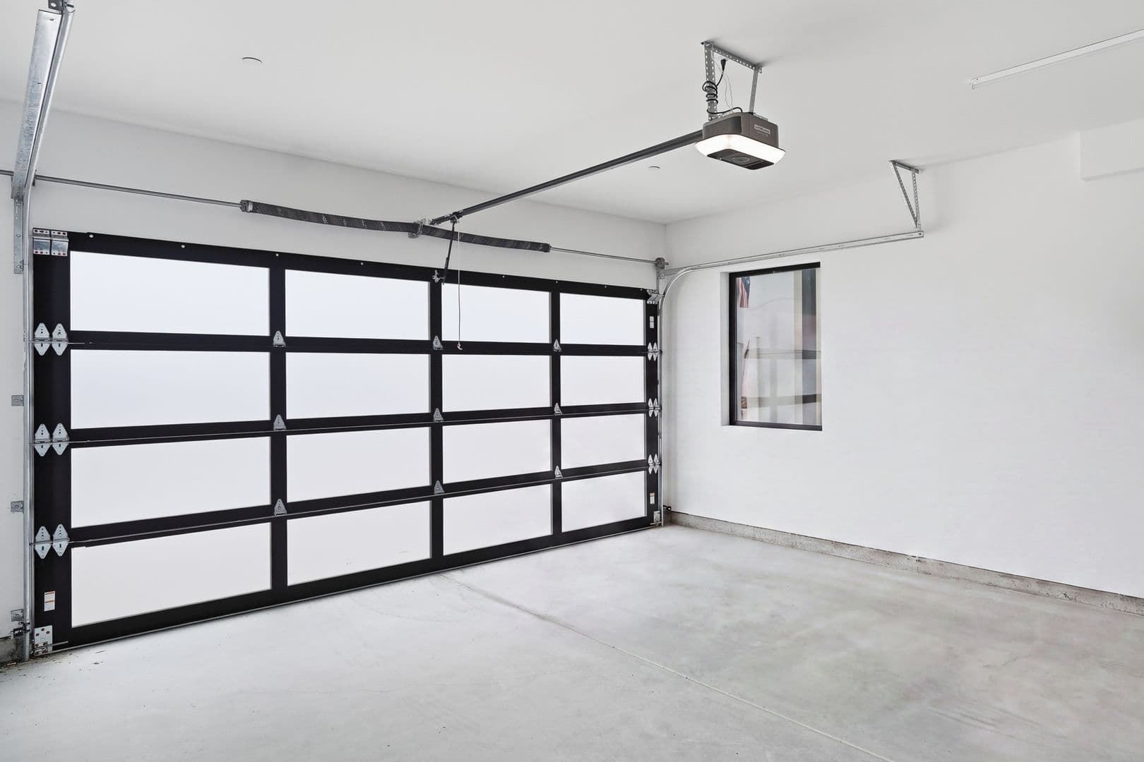 Imperial Beach Apartment: 107-113 Daisy Ave