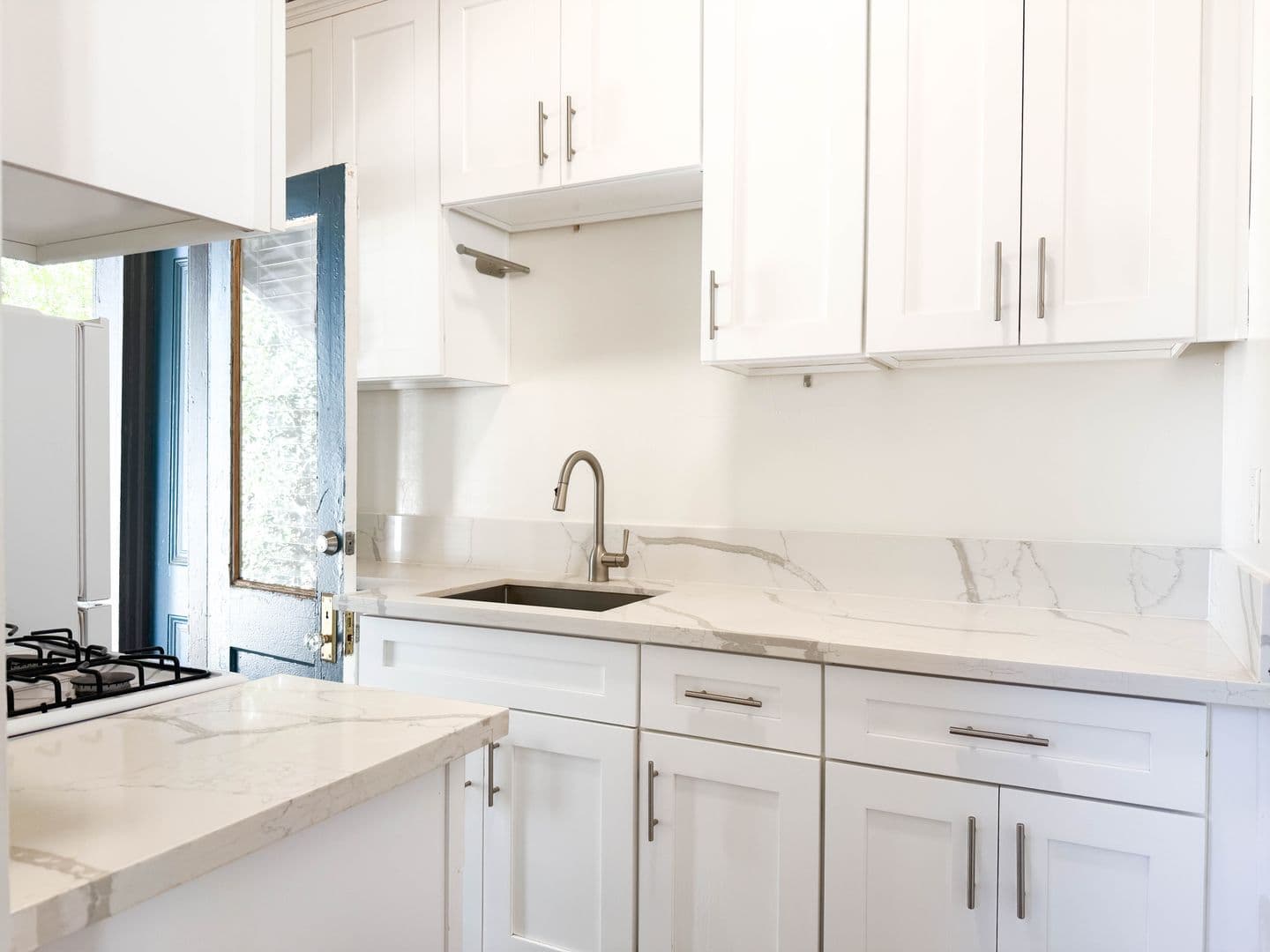 San Diego Apartment: 2245 2nd Ave