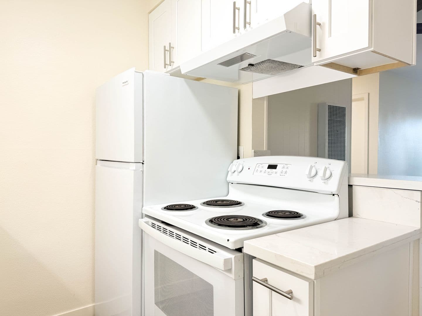 El Cajon Apartment: 372 Emerald Ave