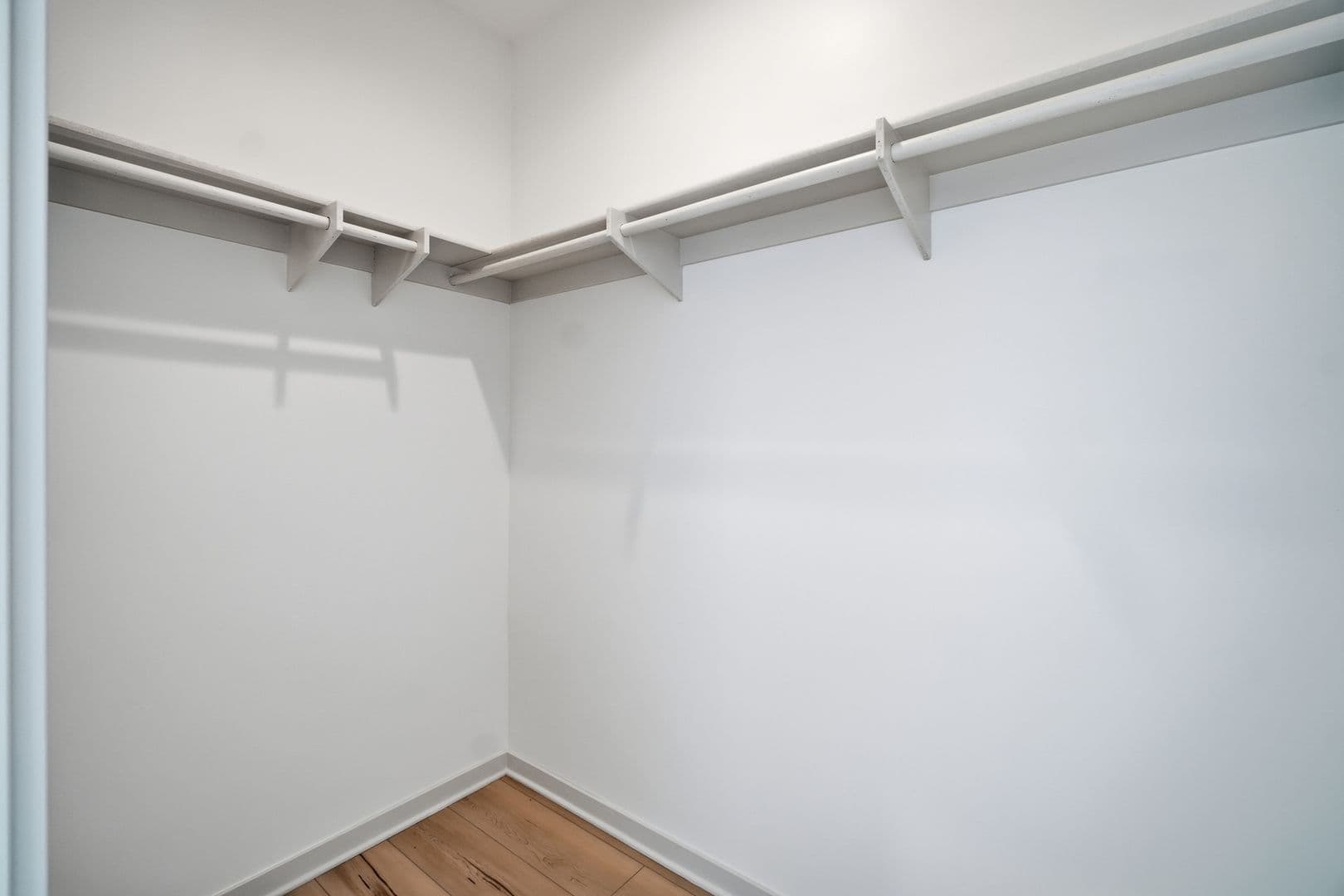Imperial Beach Apartment: 107-113 Daisy Ave