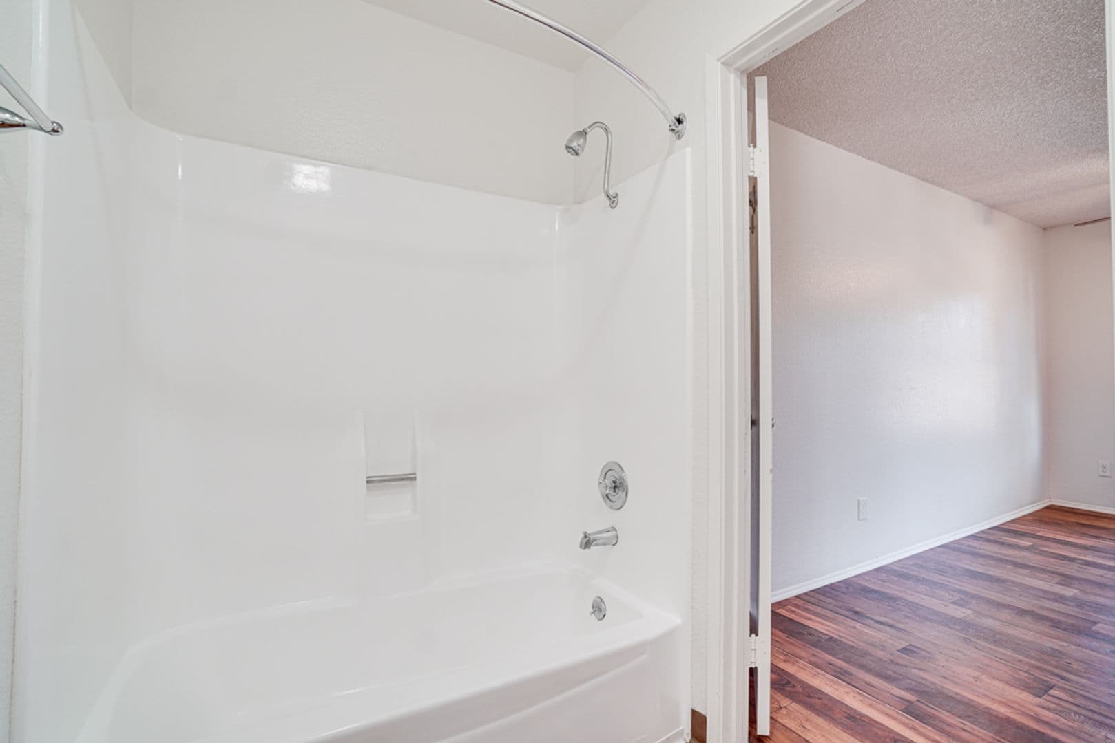 Poway Apartment: 13608 - 13628 Pomerado Rd