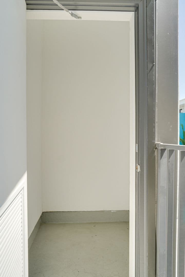 San Diego Apartment: 3910 Chapman Street