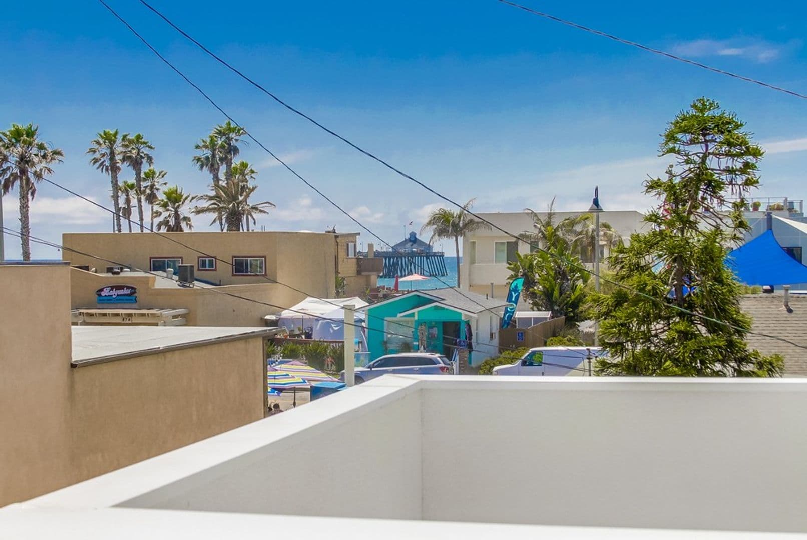 Imperial Beach House: 121 Date Ave