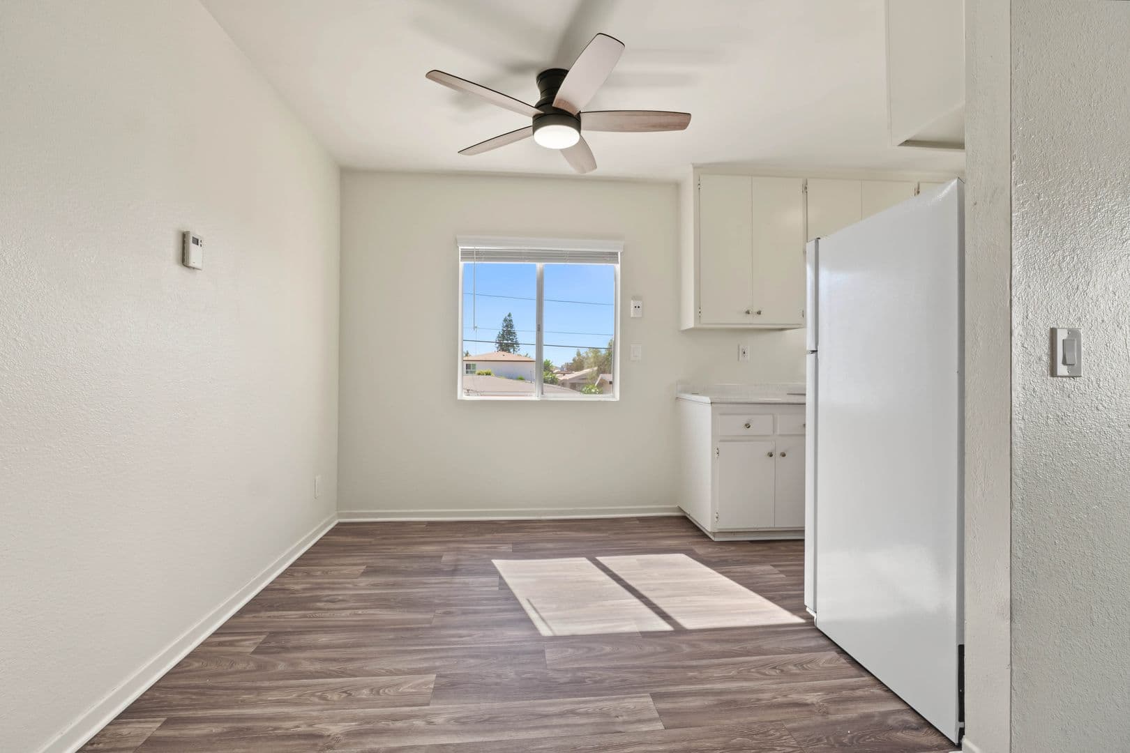 Imperial Beach Apartment: 277 Evergreen Avenue