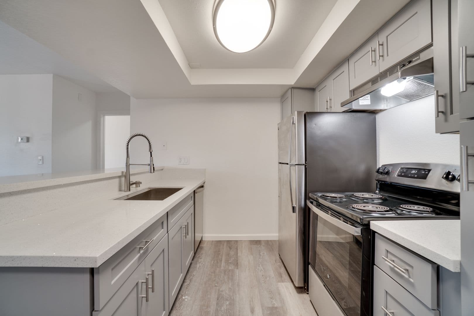 San Marcos Apartment: 580-592 Los Vallecitos Blvd