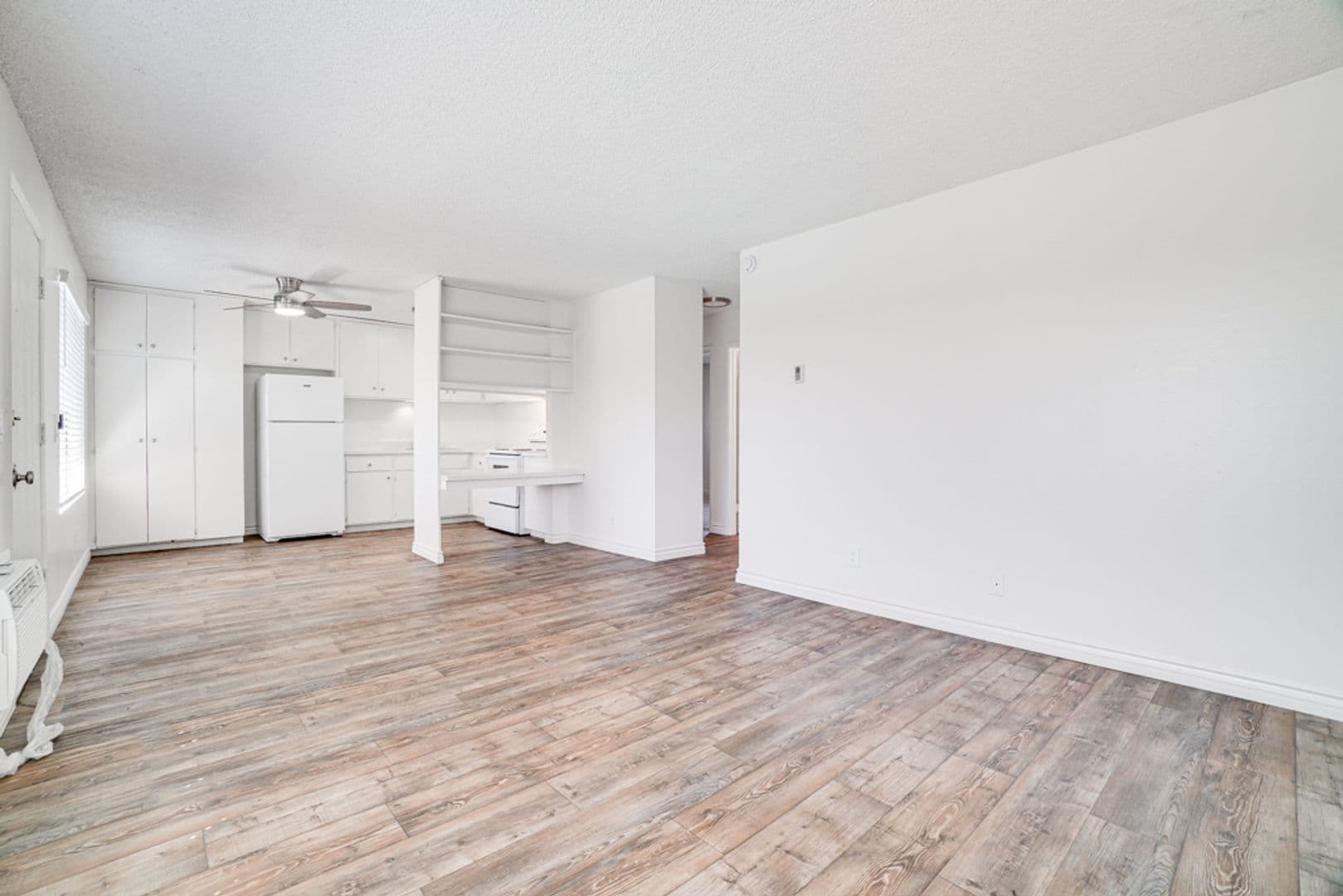 El Cajon Apartment: 1037 E. Lexington Ave