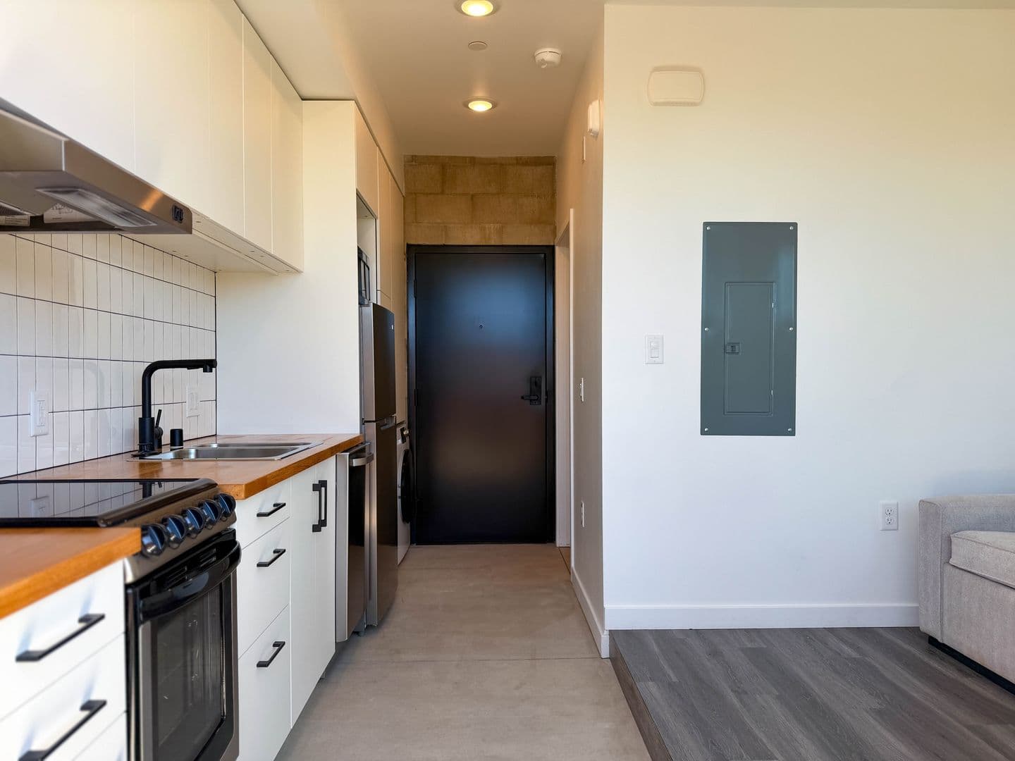 San Diego Apartment: 1520 Tyler Ave
