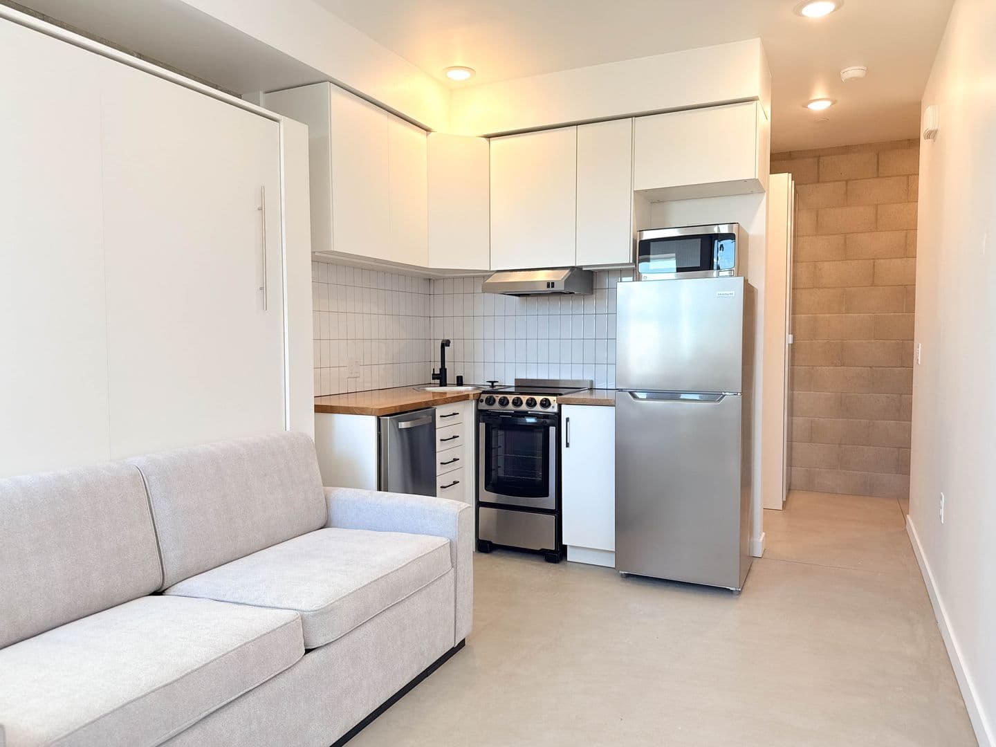 San Diego Apartment: 1520 Tyler Ave