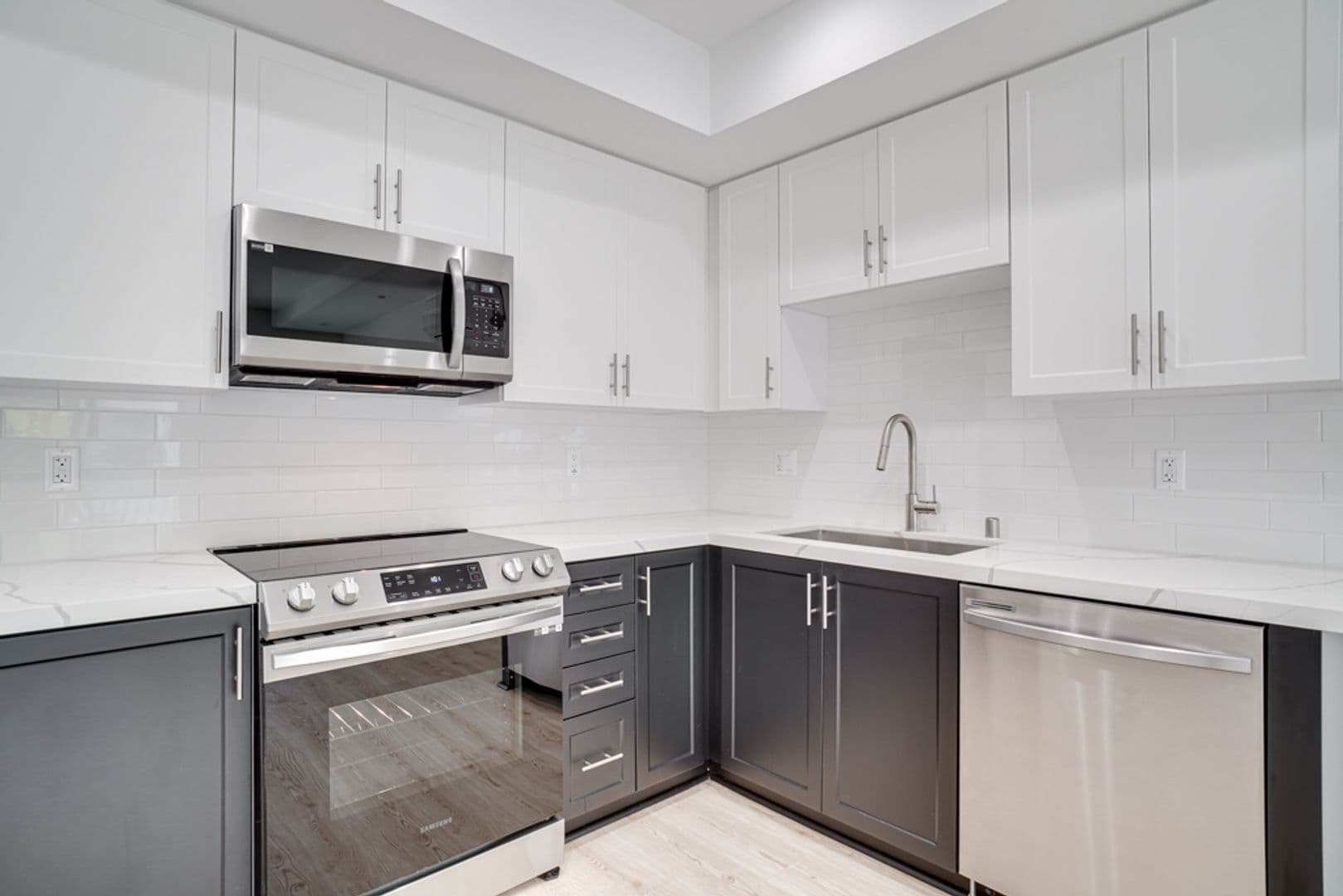 San Diego Apartment: 3910 Chapman Street