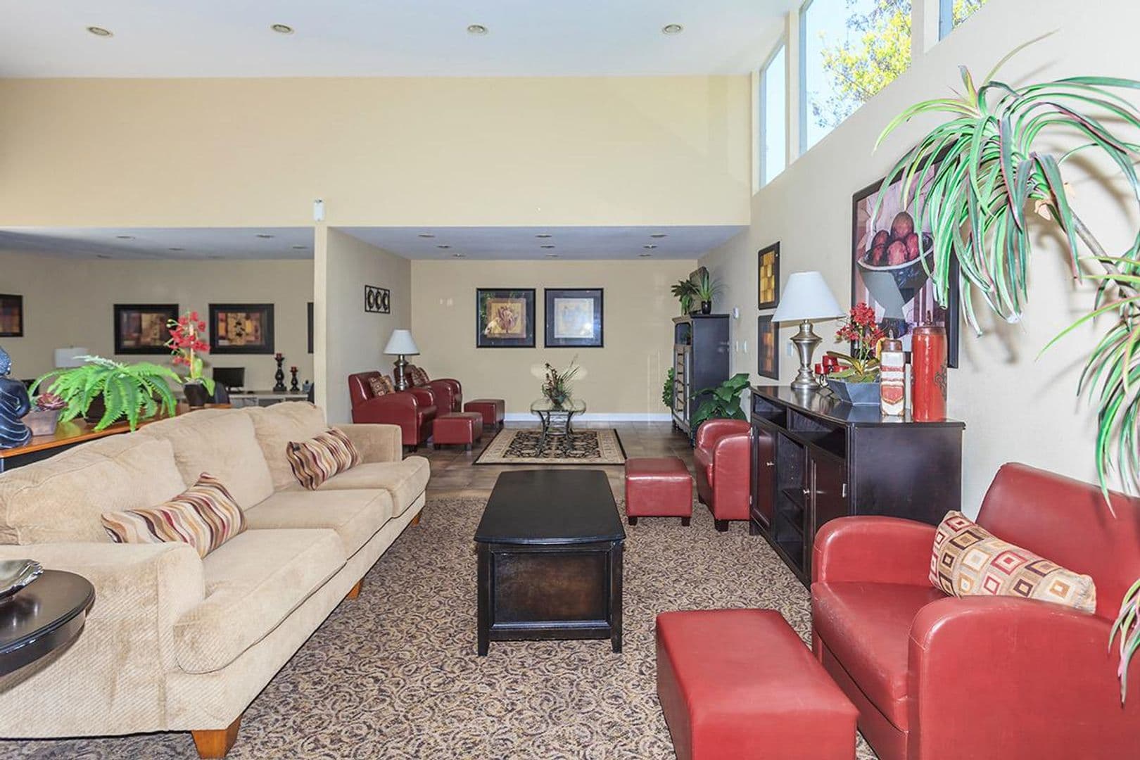 La Mesa Apartment: 5333 Baltimore Dr