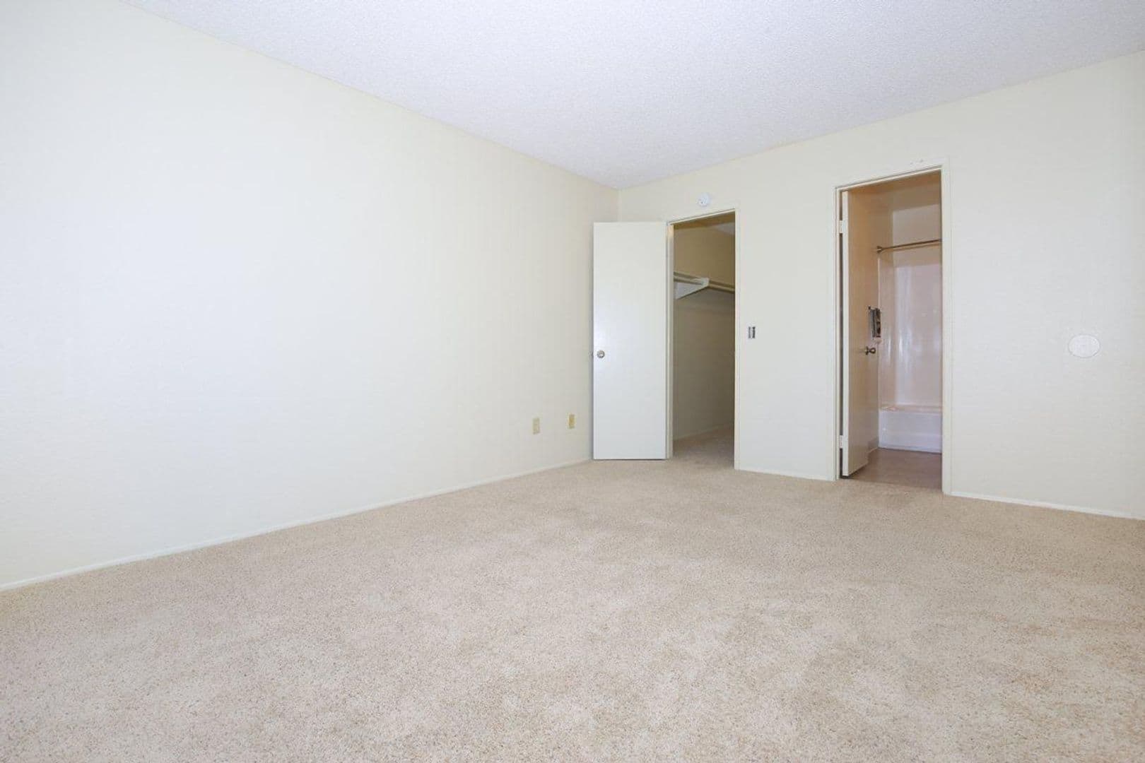 Chula Vista Apartment: 350 3rd Ave
