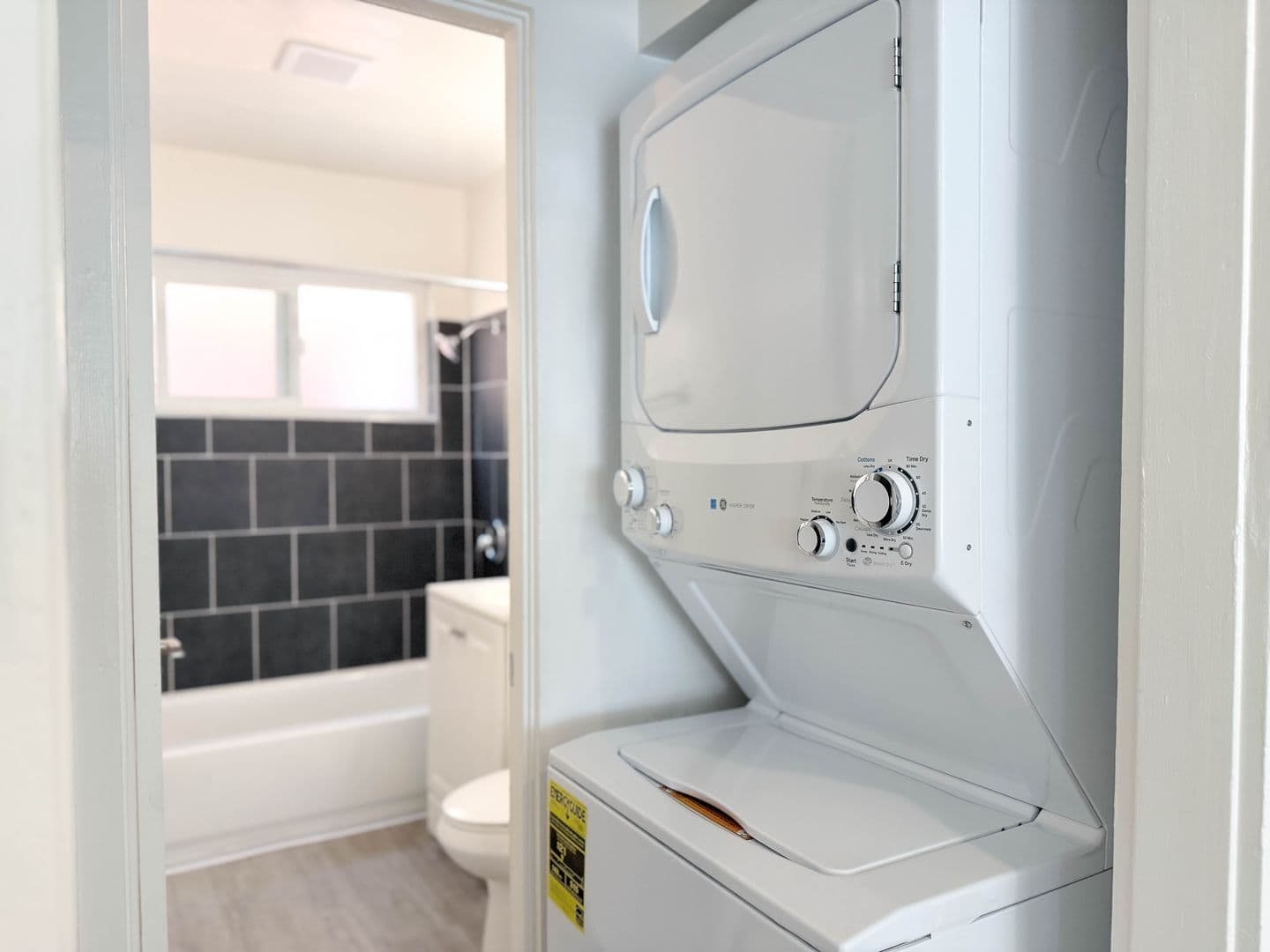 San Diego Apartment: 4427 Estrella Ave