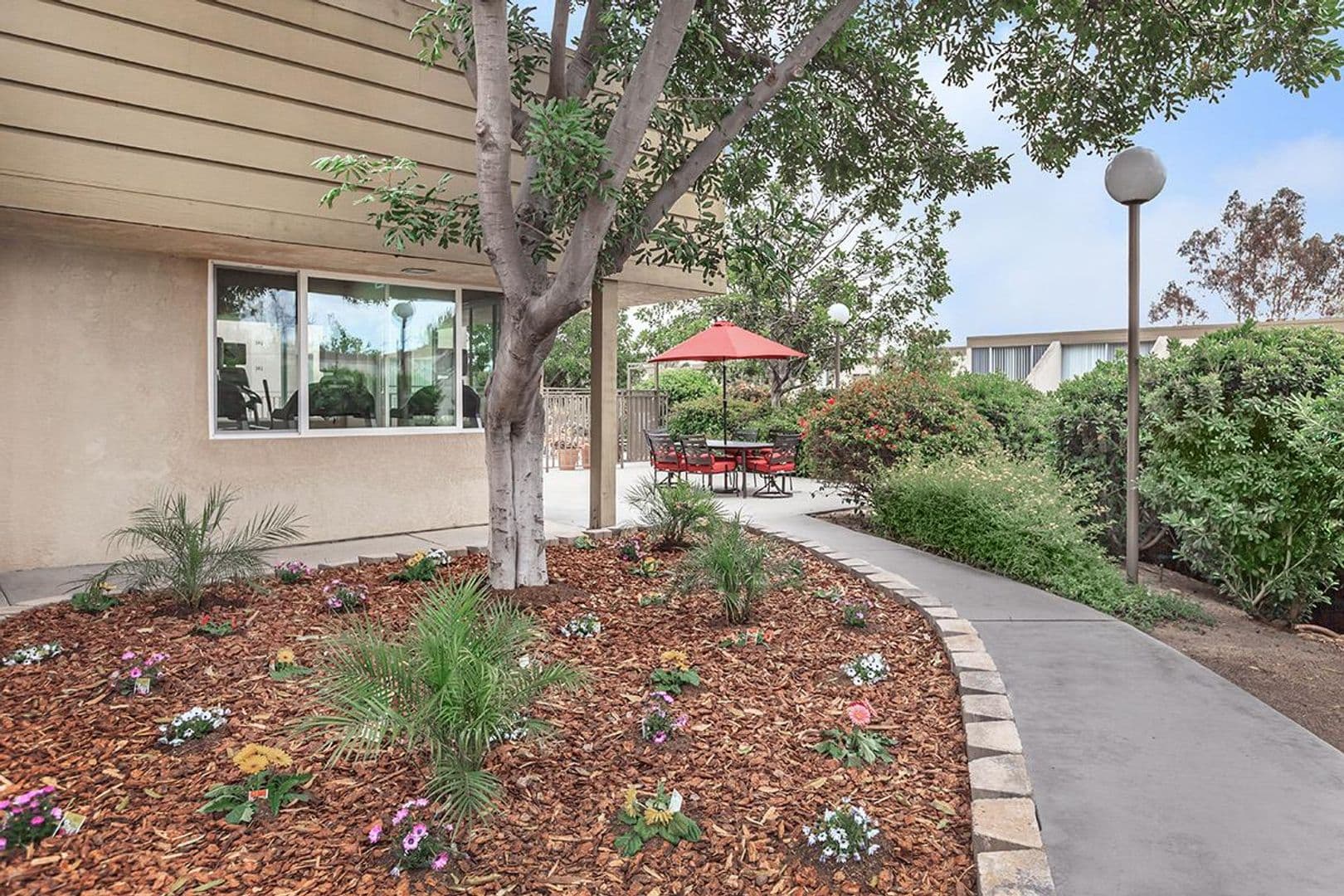 La Mesa Apartment: 5333 Baltimore Dr