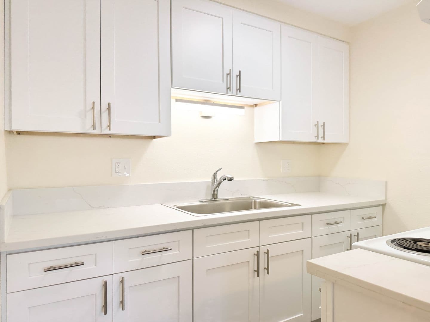 El Cajon Apartment: 372 Emerald Ave