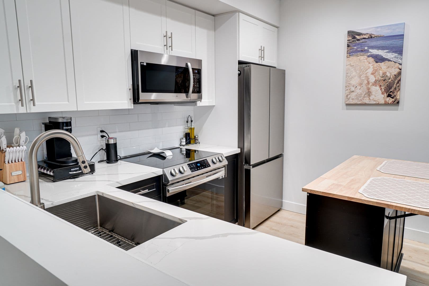 San Diego Apartment: 3910 Chapman Street