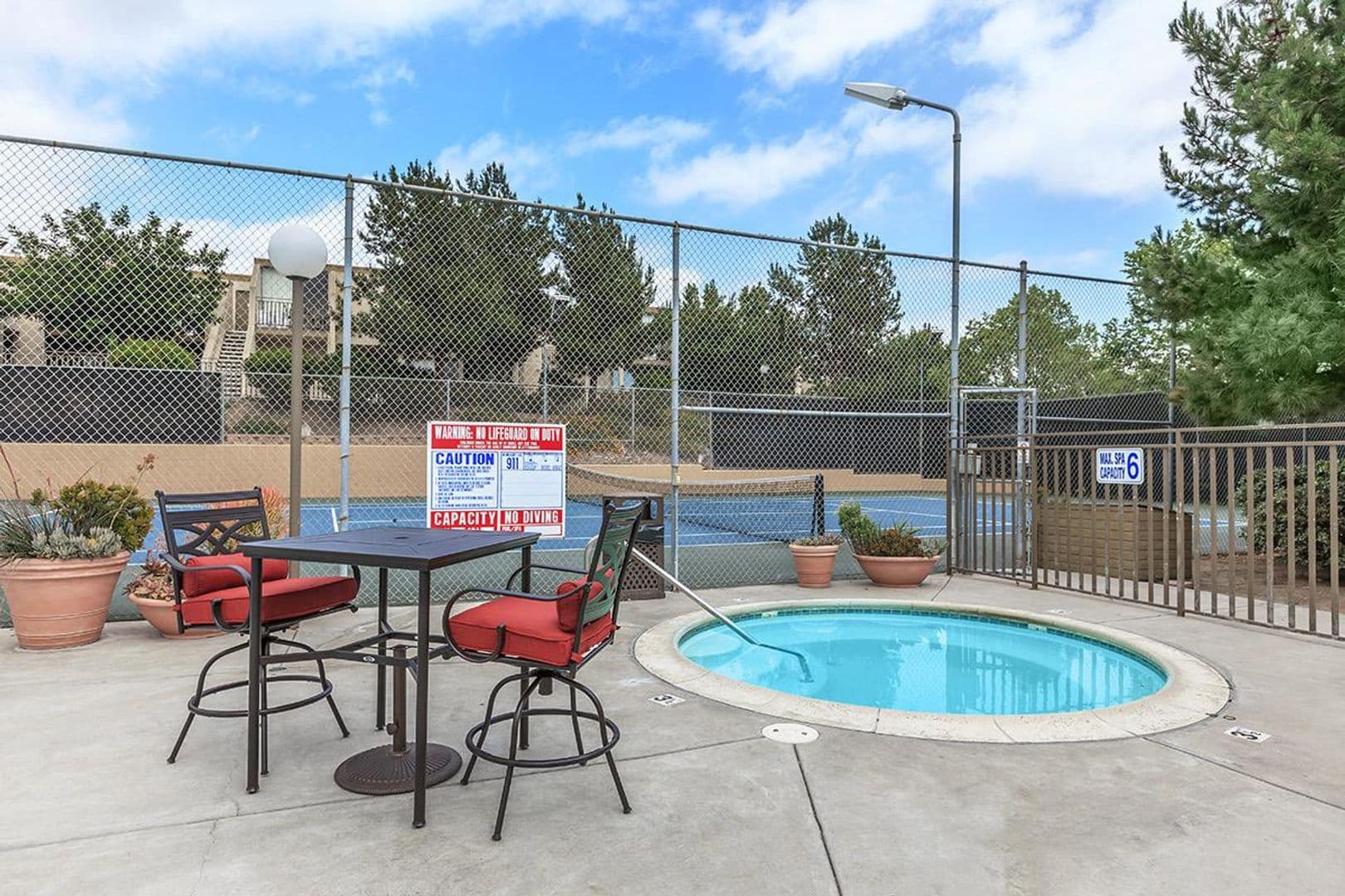 La Mesa Apartment: 5333 Baltimore Dr