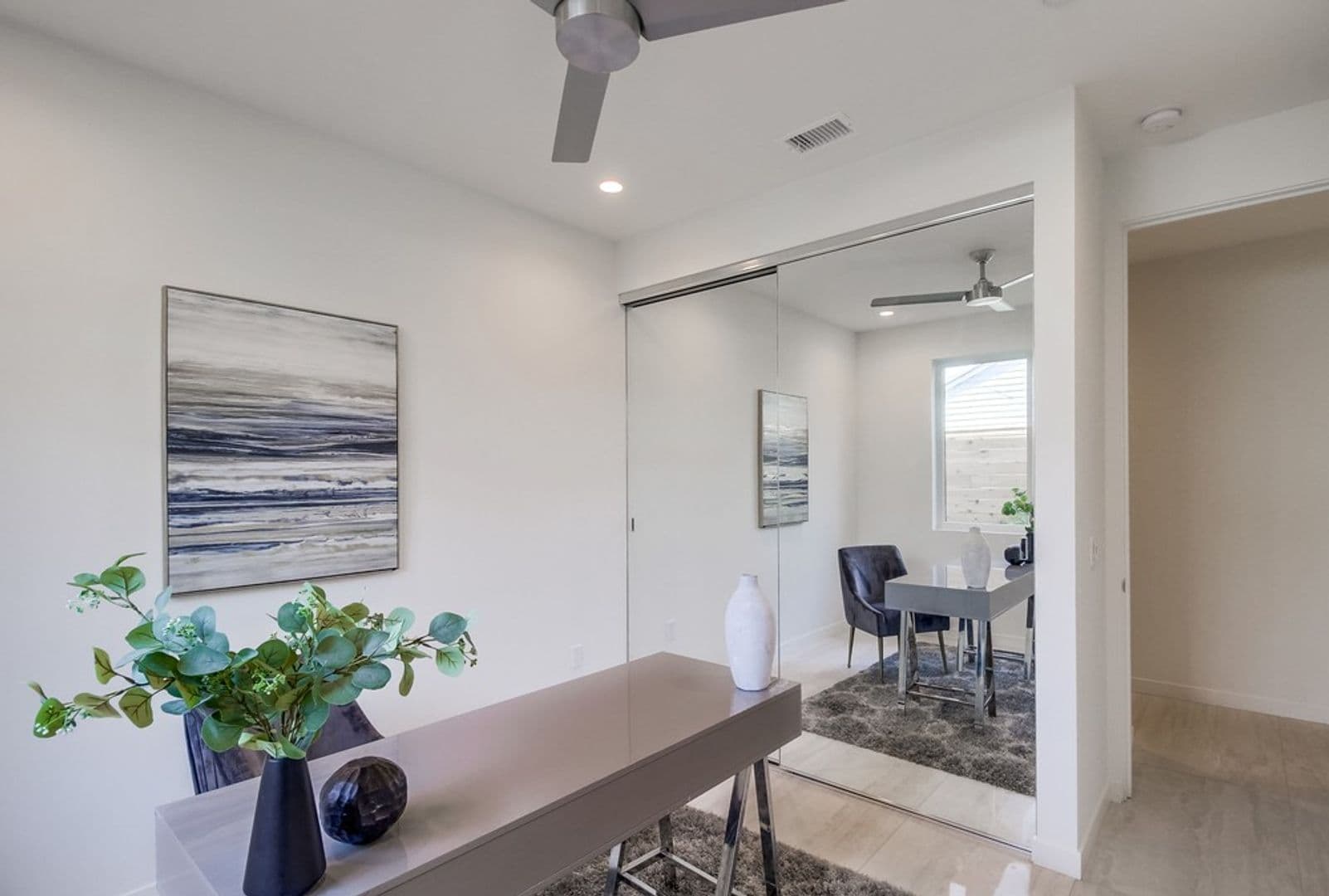 Imperial Beach House: 121 Date Ave