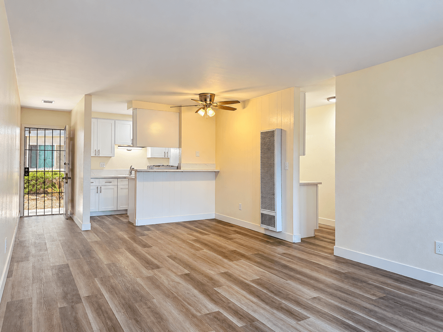 El Cajon Apartment: 372 Emerald Ave