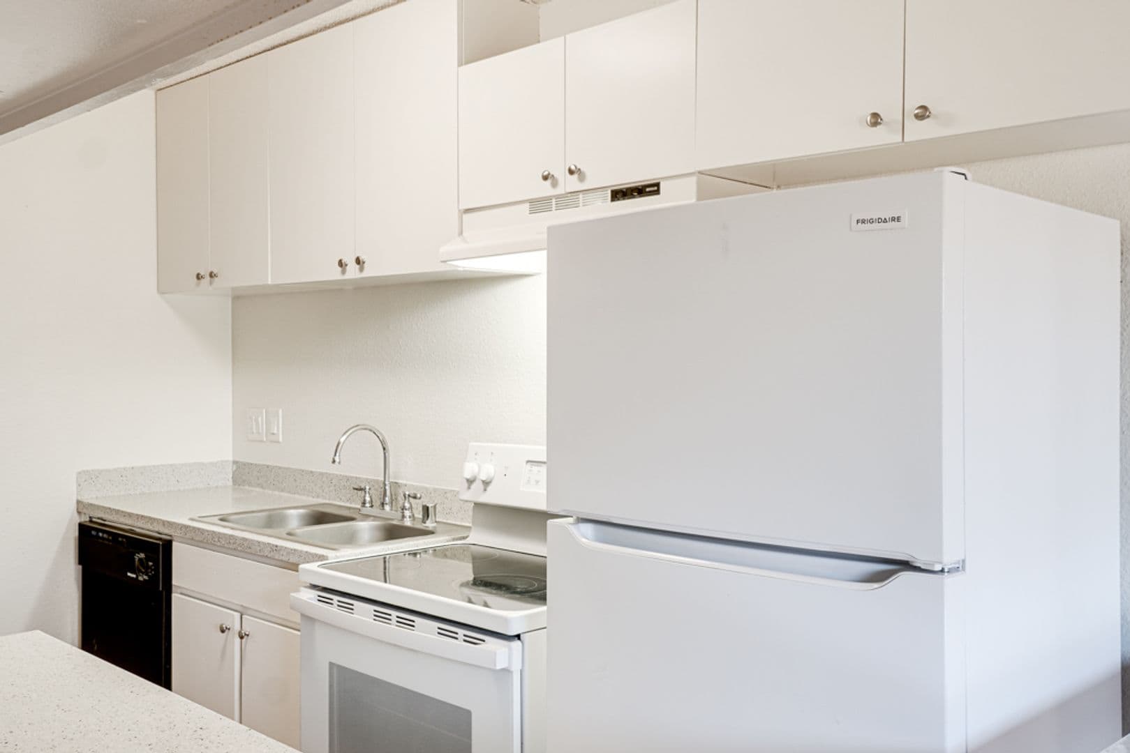 Poway Apartment: 13608 - 13628 Pomerado Rd