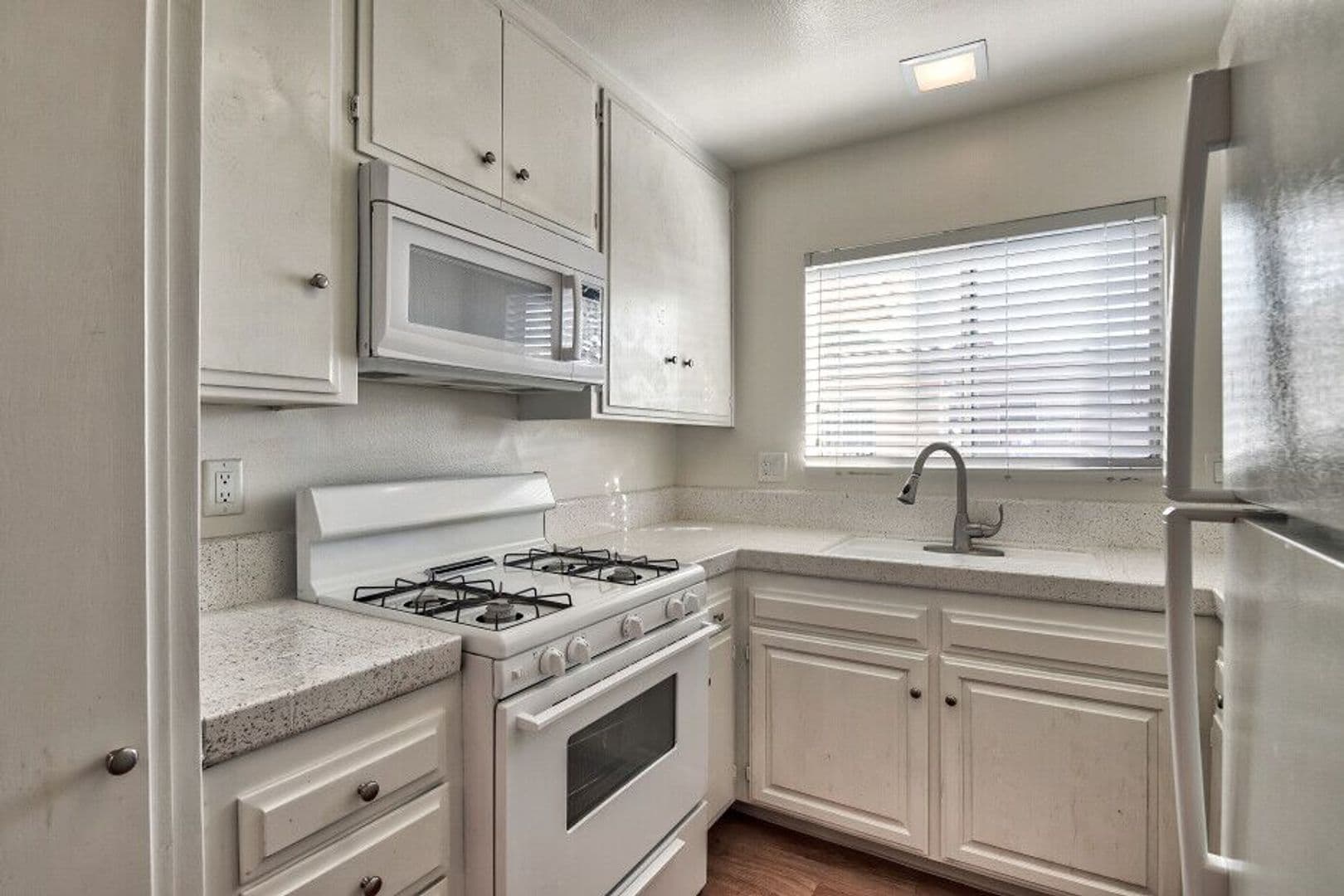 San Diego Apartment: 3936 - 3946 Texas Street