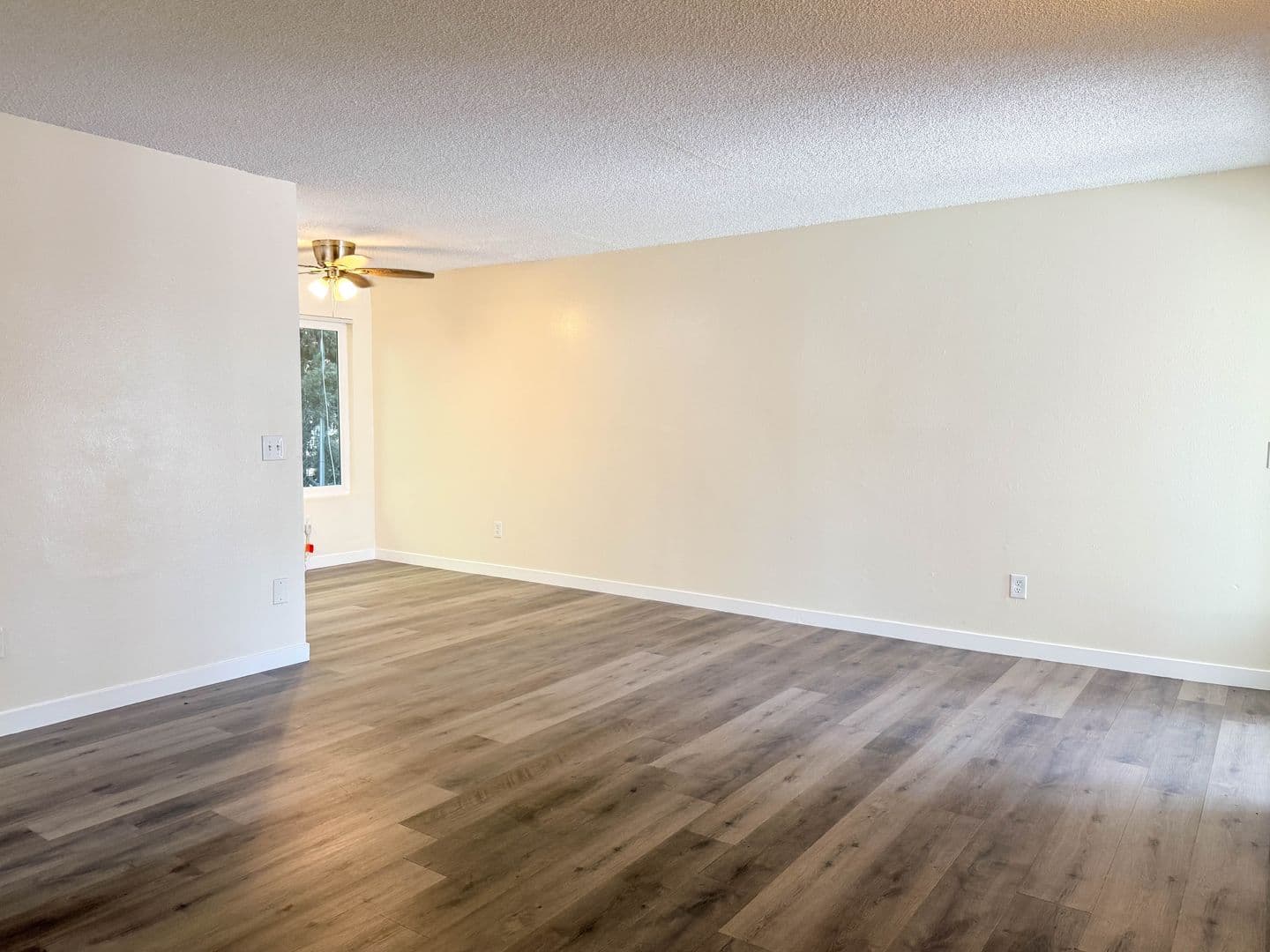 El Cajon Apartment: 573 Emerald Ave