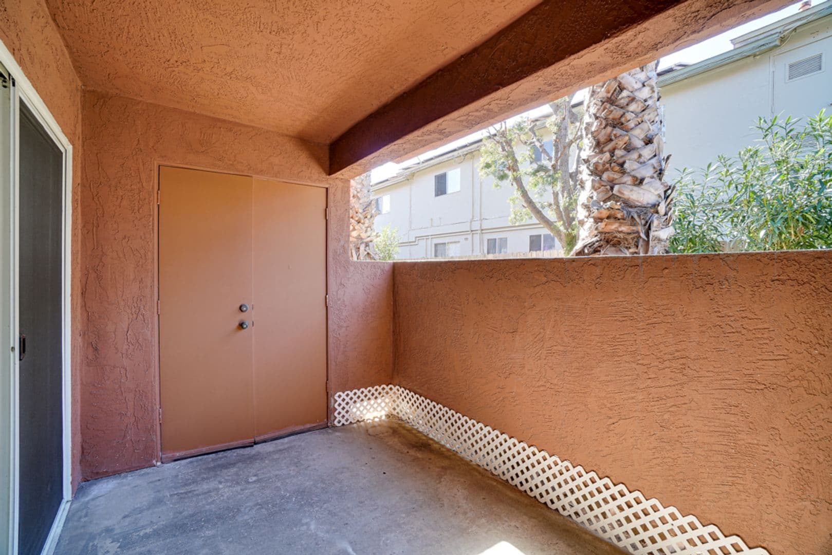 Chula Vista Apartment: 670 F Street