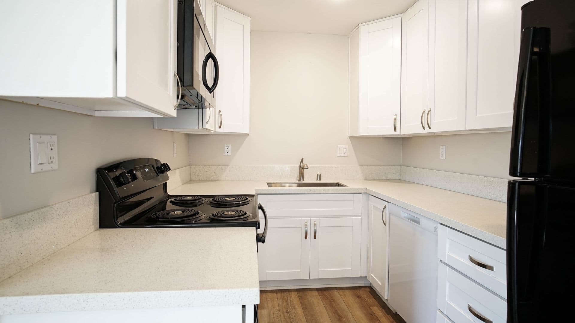 Imperial Beach Apartment: 285 Elder Ave
