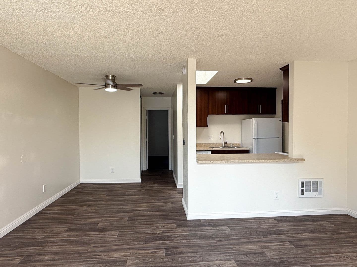 La Mesa Apartment: 5333 Baltimore Dr