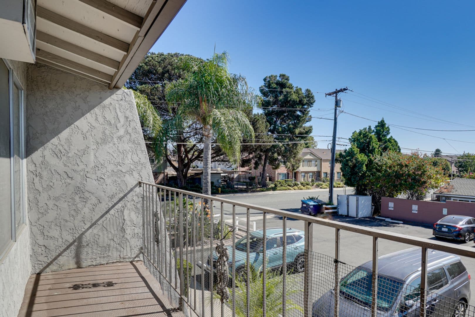 El Cajon Apartment: 1286 N Mollison Ave